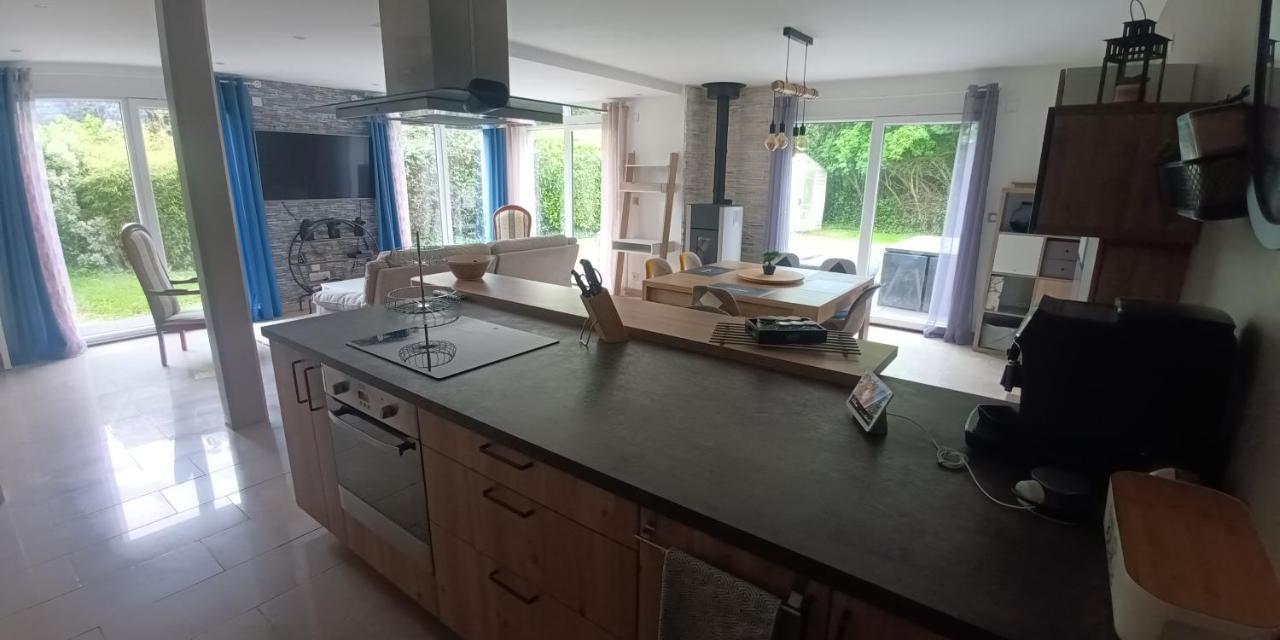 Grande Maison Entiere De 120M2 Epron Eksteriør bilde